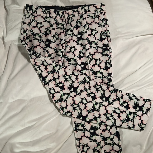 Banana Republic Avery Straight Pants Floral Size 6 - Picture 4 of 5